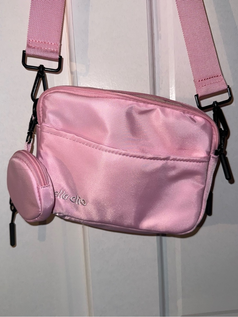 Hello Clio Kindle Crossbody - Picture 6 of 7